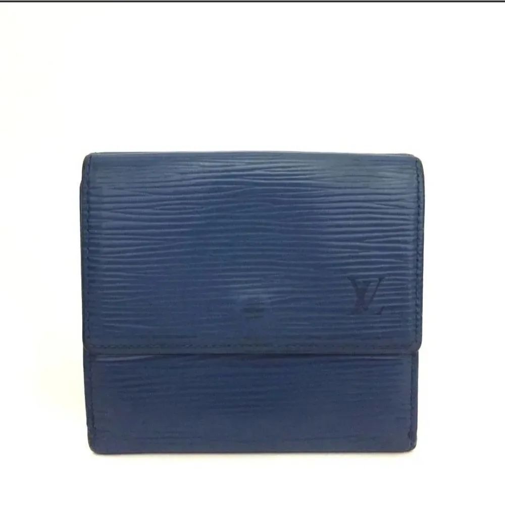 Authentic Louis Vuitton Epi Porte Credit Leather Trifold Wallet /1F8049. MI0984.